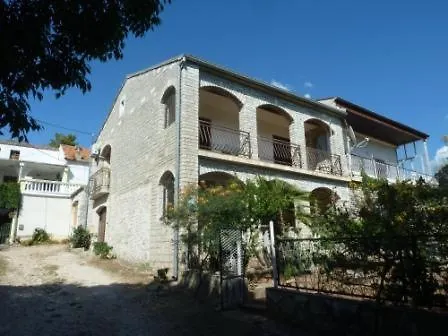 Gaj - Gaj Apartment *