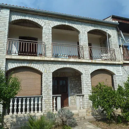 Gaj - Gaj Apartment