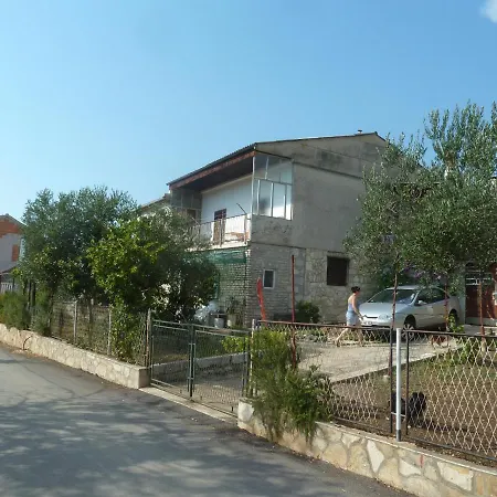 Apartment Gaj - Gaj Sveti Filip i Jakov