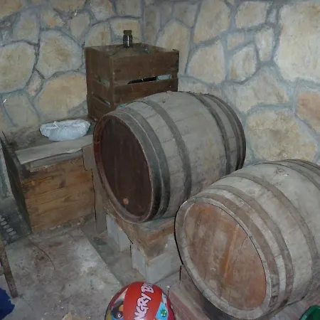 Gaj - Gaj Apartment *